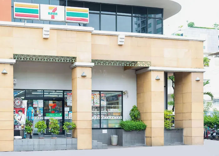 Twin Towers Hotel Bangkok